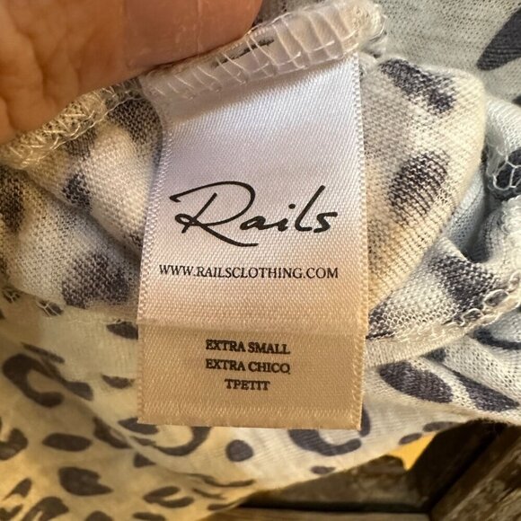 Rails Roman Leopard Print Shirt Short Sleeves Boxy Fit Gray Black Casual Size XS - Picture 5 of 5